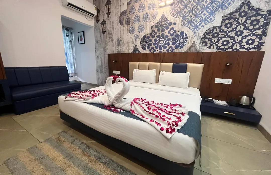 Lake View Resort & Restro-1