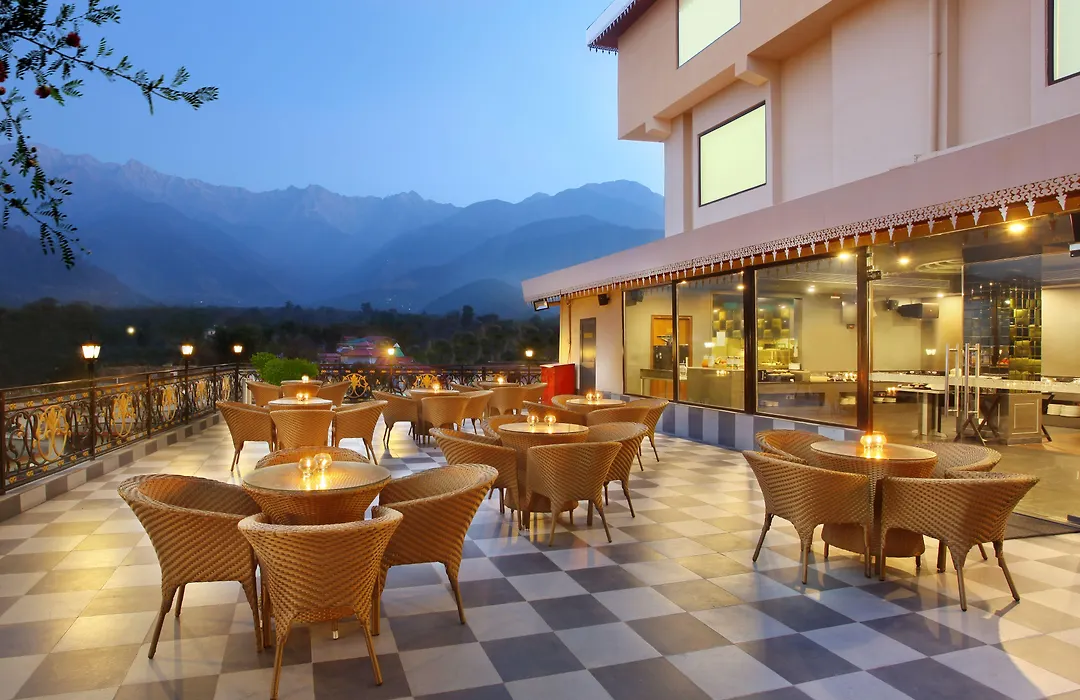 Rs Sarovar Portico-1