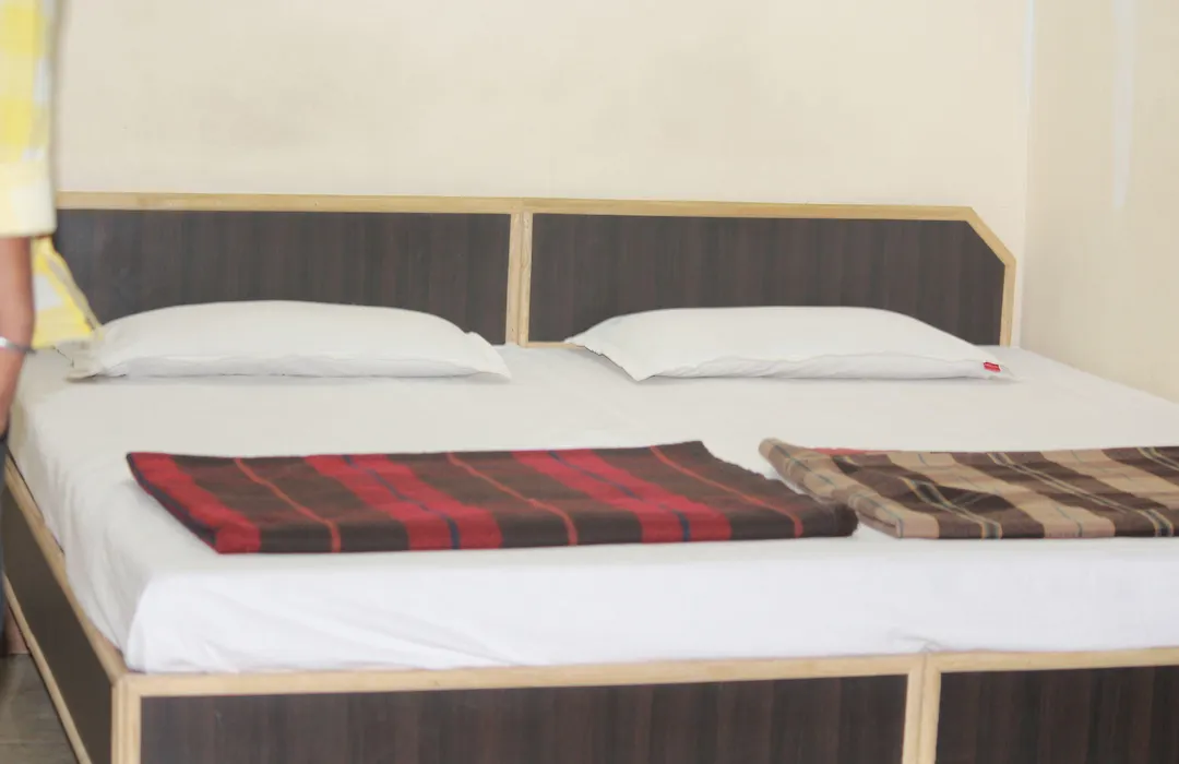 Kanchan Hotel-1