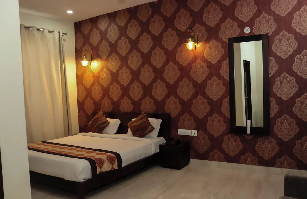 Hotel The Grand Kukas-1