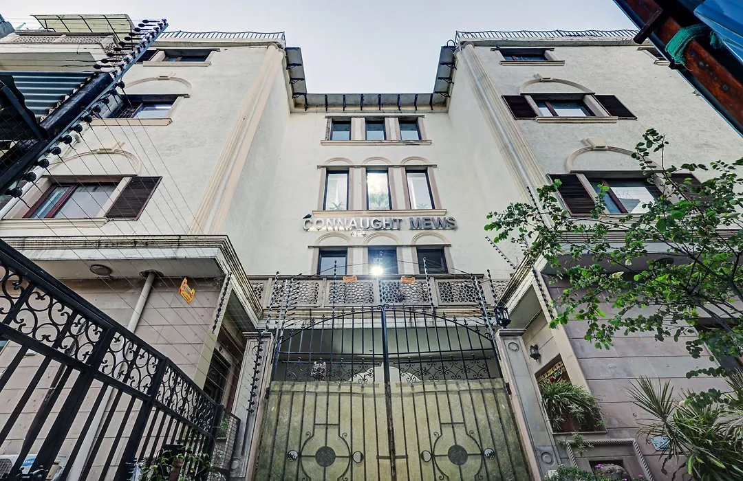 Itsy Hotels Connaught Mews-1