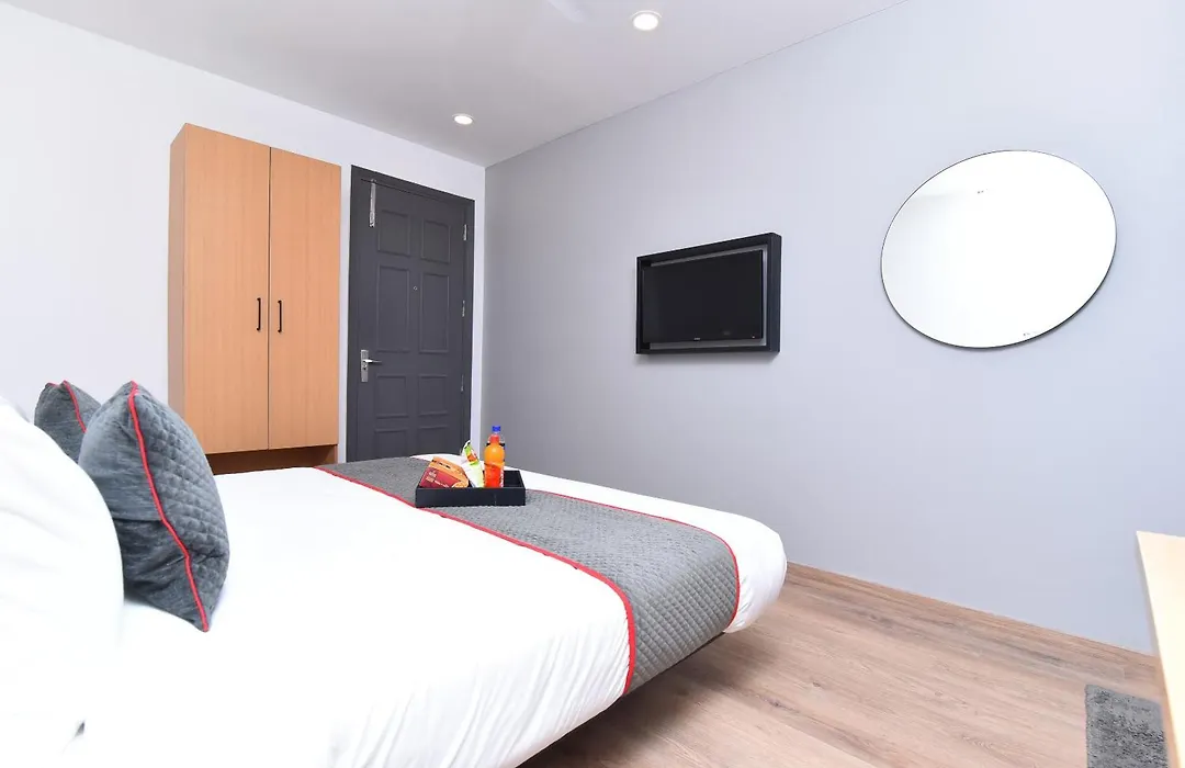 Townhouse Rudra Inn Near Chhatarpur Metro Station-1