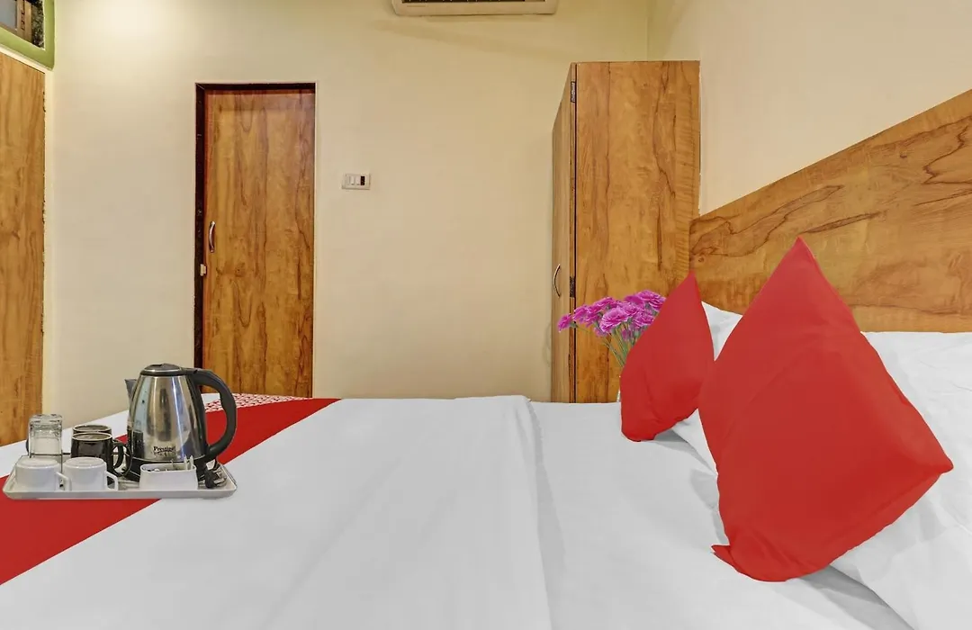 Hotelo The Mumbai Inn-1