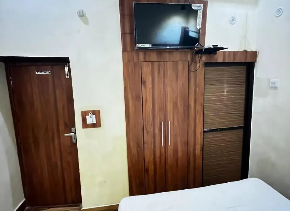 Luxmi Hotel-1