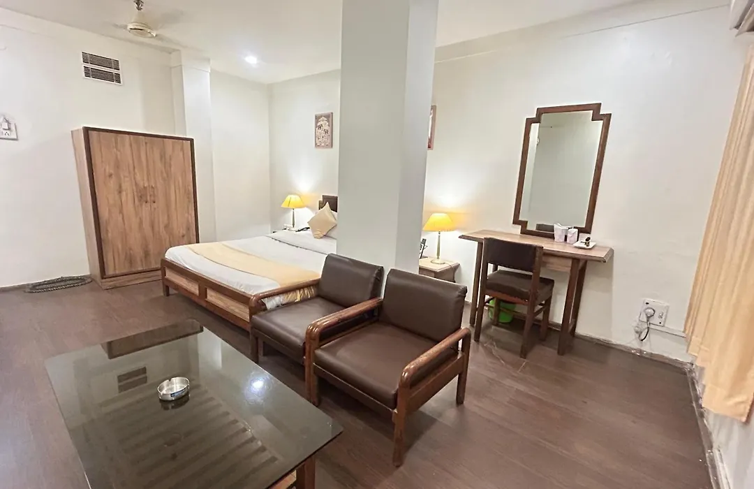 Hotel Kartik-1