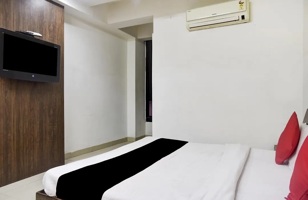Hotel O Aditya Palace-1