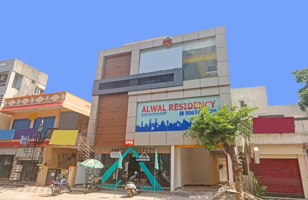 Oyo 93463 Alwal Residency-1