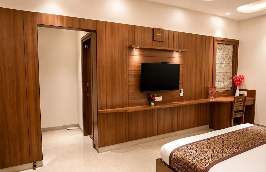 Hotel Cresent - Near Assi Ghat Varanasi-1