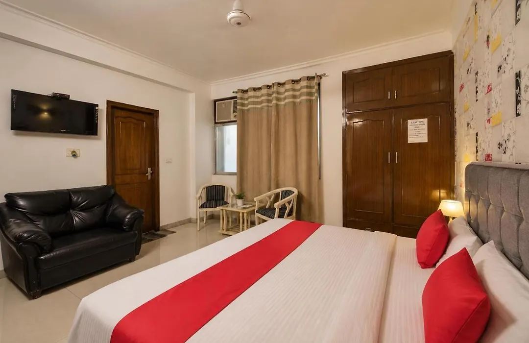 Hotel Silver Leaf, Noida-1