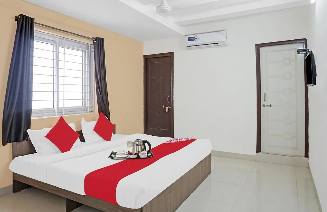 Hotel O Sapphire Homes Stay-1