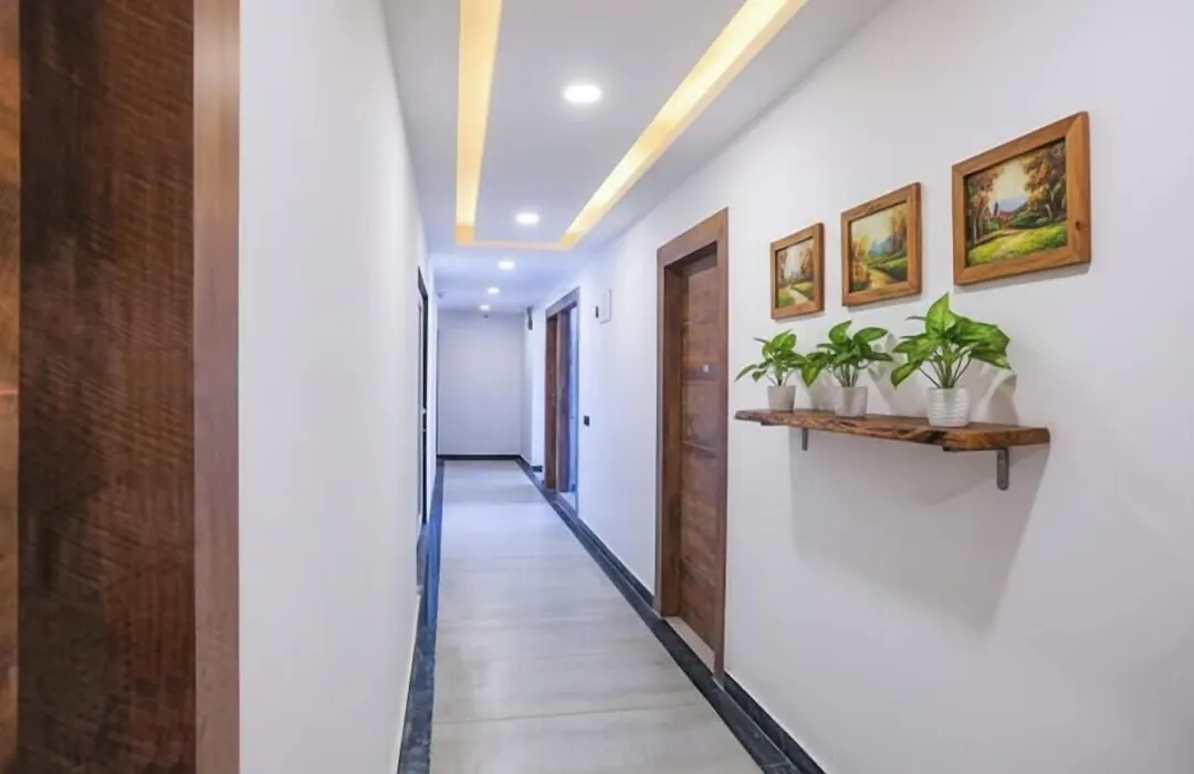 Fabhotel F9 Noida Sector 27-1