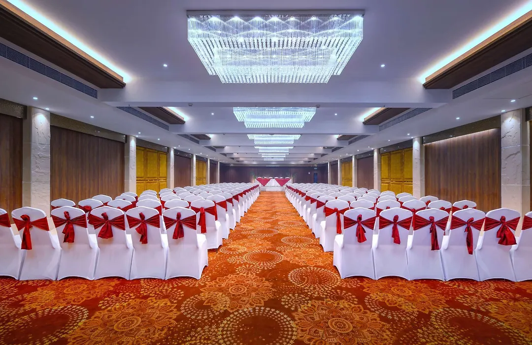 Royale Sarovar Portico Agra-1