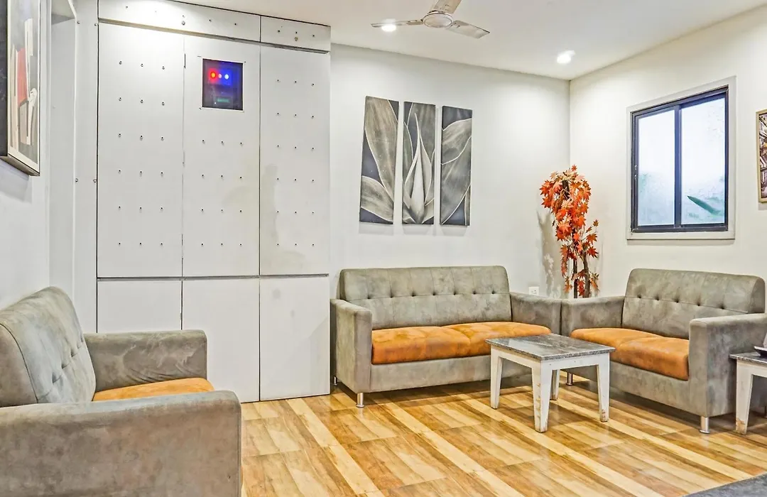 Collection O Royce Studios Near Pune Airport-1
