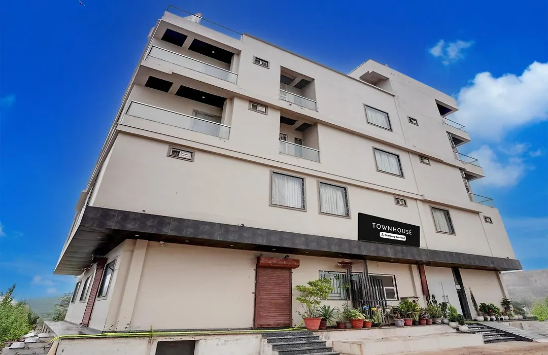 Townhouse Naya Nohra Crossway Kota Formerly Hotel Sterling-1