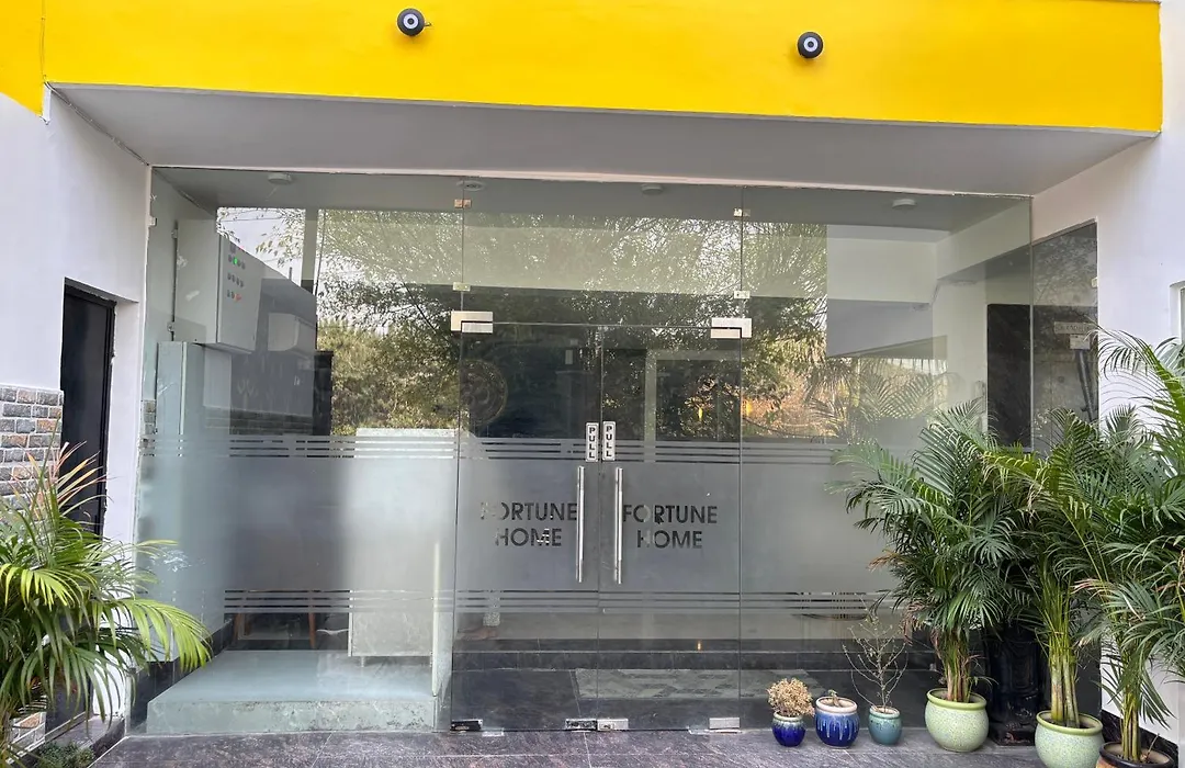 Hotel Divine India Noida Sector 135-1