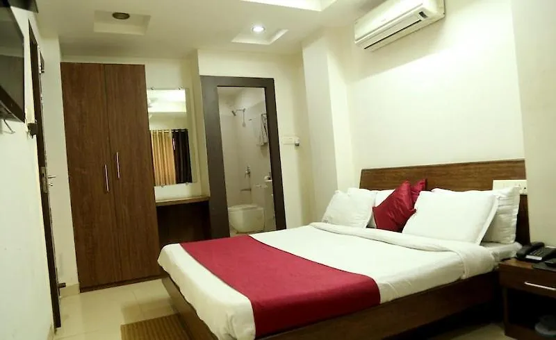 Hotel O Aditya Palace-1
