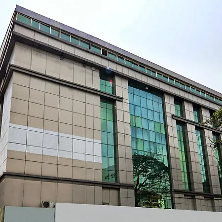 Capital O Hotel Central Park Near Birla Mandir-2