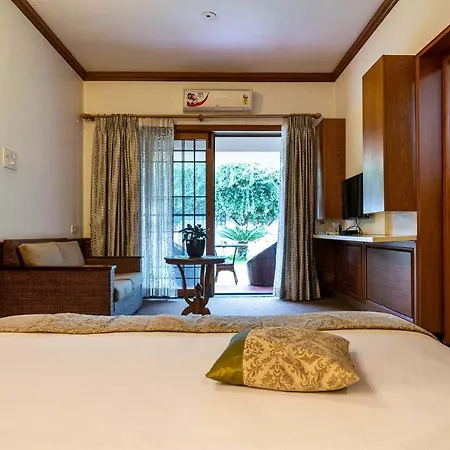 Stayvista At Dwaraka Inn Pvt Pool, Gym & Pool Table-3