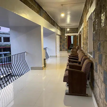 Hotel Caveri-3