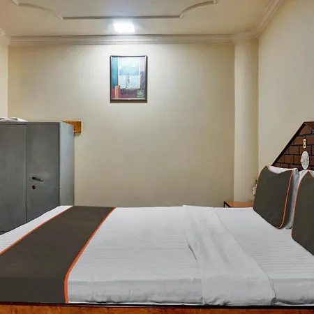 Collection O Hotel Shiv Inn-3