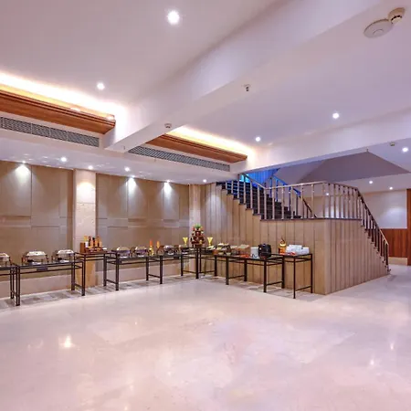 Royale Sarovar Portico Agra-2