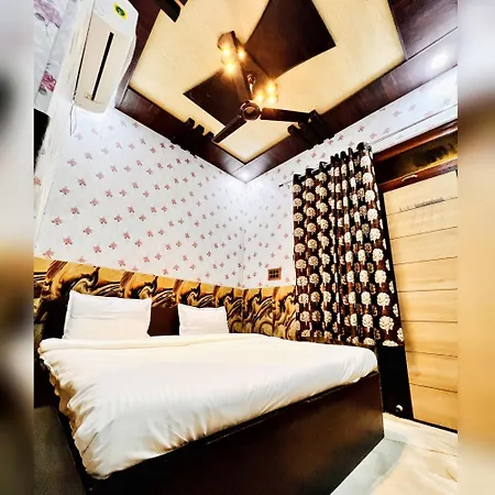 Hotel Raghunandan Inn Near Ram Janambhumi , Parking Available-3