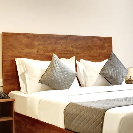 Limewood Stay - Executive Huda City Center-2
