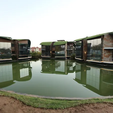 Neonz Resort & Club-2
