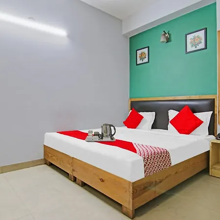 Oyo Flagship Hotel Metro Star Near Lotus Temple-2