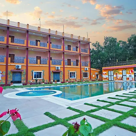 Resort Neel Nirjan !! Best Family Couple Friendly Family Resort!!-3