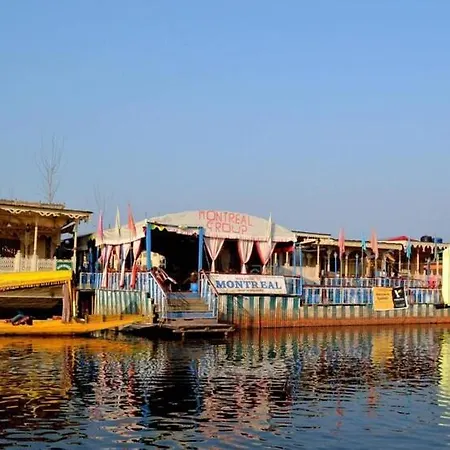 Montreal Group Of Houseboats-3