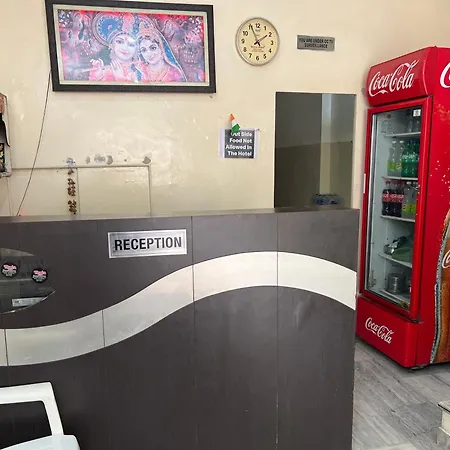 Raja Guest House -- Jalandhar Railway Station -- For Family, Couples, Travellers-2