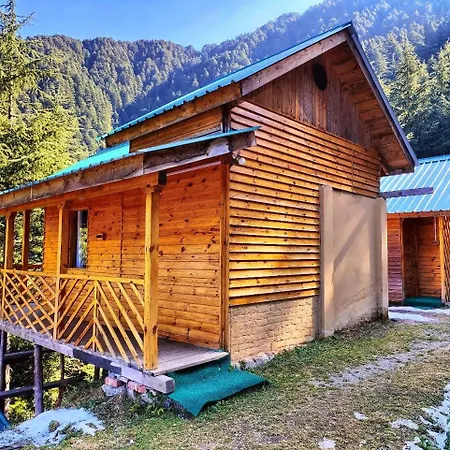 Mid Conifer Resort And Cottages-3