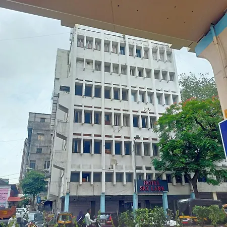 Hotel Skylark-2