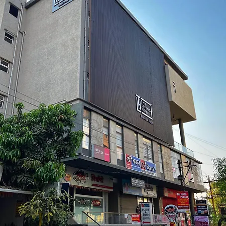 The Living Hub Business Hotel, Kolhapur-2