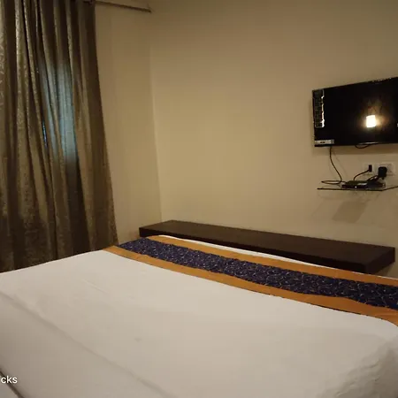 Redfox Hotel- Aminjikarai-3
