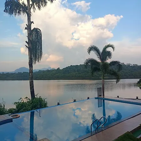 Casa Lake View Resort Wayanad-3