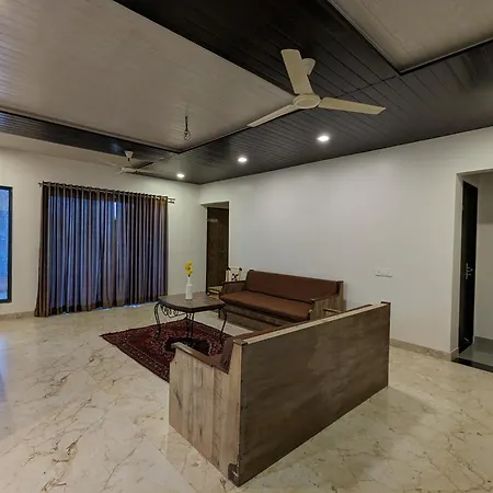 Hotel And Villa Samarth Palace-3