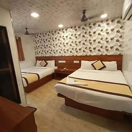 Hotel T-Junction Residency Bkc-2