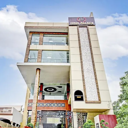 Super Townhouse Oak Hind Palace Near Gomti Riverfront Park-2