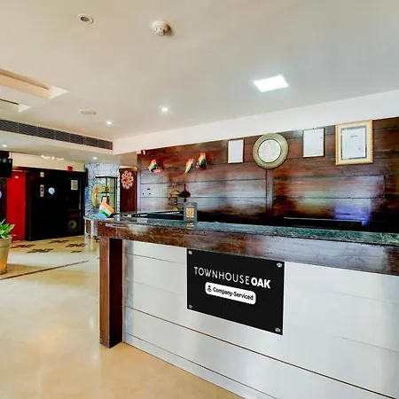 Townhouse Oak Gs Road-2