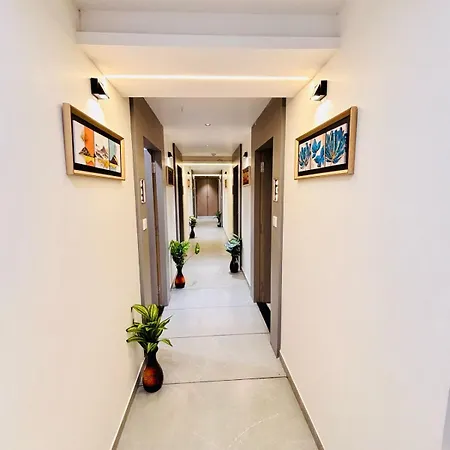 Hotel Royal Square-2