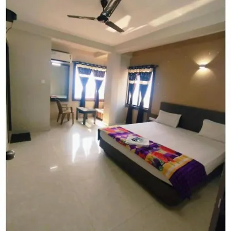 Hotel Uk Palace Puri Near Sea Beach Sea View Room - Luxury & Spacious Room - Near Temple With Prime Location Wifi- Lift And Parking Facilities - Book Now-2