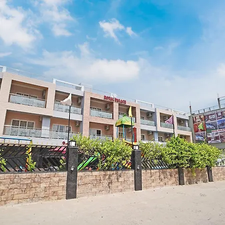 Royal Palace Beach Resort Walking Distance 1 Minutes-3