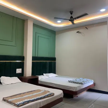 Hotel Shree Gajanand Palace-2