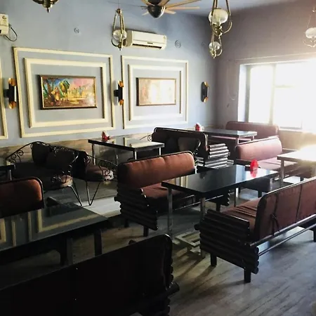 Hotel Mayur-3