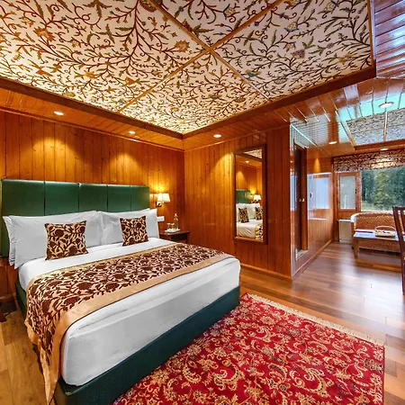 Heevan Retreat Gulmarg-2