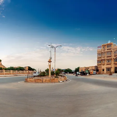 Hotel Sky Plaza - Best Ever View Of Jaisalmer Fort-2