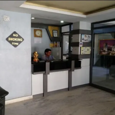Hotel Rajdhani Plaza-2