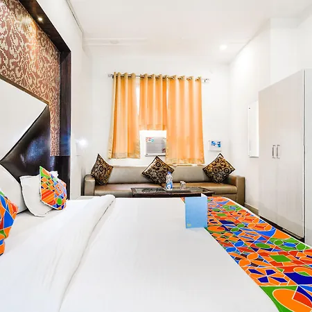 Fabhotel Metro View-3